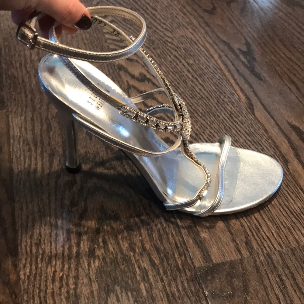 Stuart Weitzman Heels - Picture 2 of 4